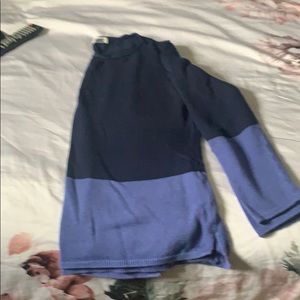 Light weight sweater